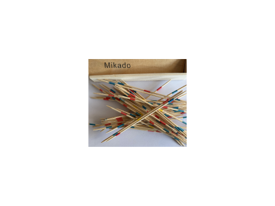 Mikado Spiel in einer Holzbox, Klassiker für ruhige Hände und laute Lacher